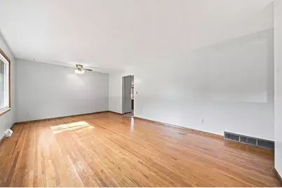1463 Glynview Trail, Faribault, MN 55021 - Photo 6