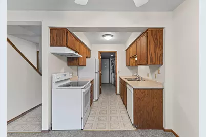 6666 Xerxes Place N, Brooklyn Center, MN 55430 - Photo 6