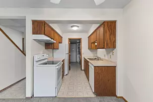 6666 Xerxes Pl N, Brooklyn Center, MN 55430 - Photo 6