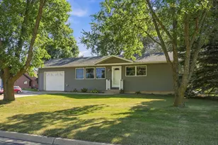 930 Park St, Brooten, MN 56316 - Photo 1