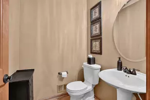 15211 Plumstone Dr, Eden Prairie, MN 55347 - Photo 18