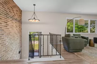 5375 Matterhorn Dr NE, Fridley, MN 55421 - Photo 10