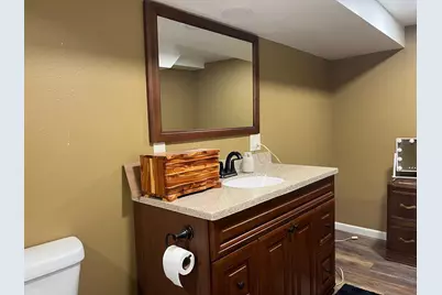 124 E Emory Street, Tracy, MN 56175 - Photo 38