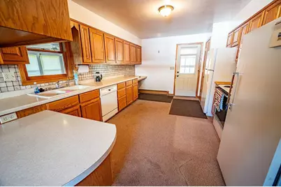 286 S Piety Street, Ellsworth, WI 54011 - Photo 4