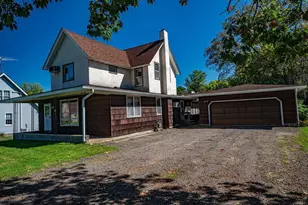 286 S Piety St, Ellsworth, WI 54011 - Photo 2