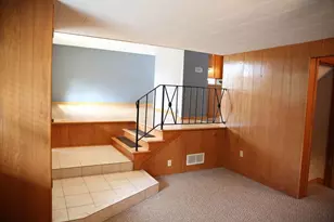 1825 Woodcrest Dr, Saint Paul, MN 55119 - Photo 8
