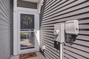 5509 Yucca Ln N, Plymouth, MN 55446 - Photo 2