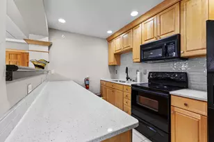11460 Fairfield Rd W, Minnetonka, MN 55305 - Photo 24