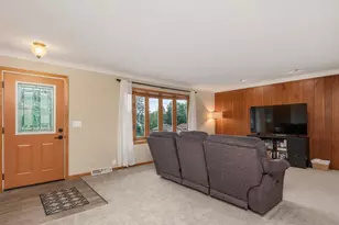 924 Ravine St, Faribault, MN 55021 - Photo 8