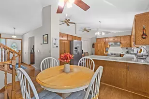 17161 S Shore Ln, Eden Prairie, MN 55346 - Photo 16