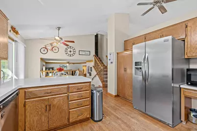 17161 S Shore Lane, Eden Prairie, MN 55346 - Photo 14