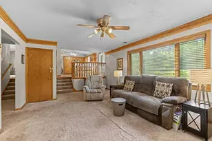 17161 S Shore Ln, Eden Prairie, MN 55346 - Photo 26