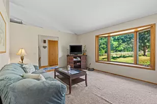 17161 S Shore Ln, Eden Prairie, MN 55346 - Photo 8