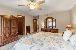 17161 S Shore Ln, Eden Prairie, MN 55346 - Photo 36