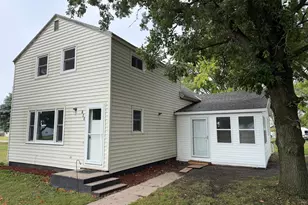 203 4th Street S, De Graff, MN 56271 - Photo 2