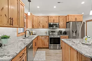 3563 Newcastle Dr, River Falls, WI 54022 - Photo 10