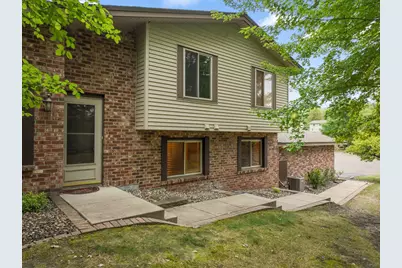 13430 Pepperwood Circle, Minnetonka, MN 55305 - Photo 2