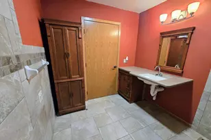 101 9th Ave NW, Pipestone, MN 56164 - Photo 16