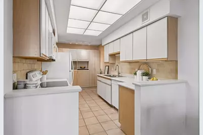 1201 Yale Place #403, Minneapolis, MN 55403 - Photo 6
