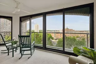 1201 Yale Pl, Minneapolis, MN 55403 - Photo 20