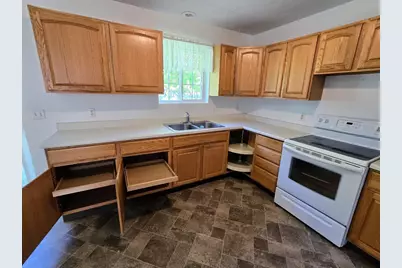 163 Ridgeview Drive, Pipestone, MN 56164 - Photo 10