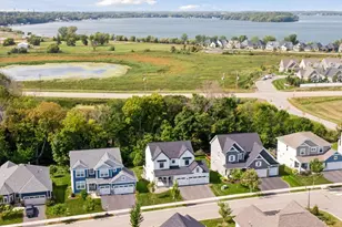 107 Maple Terrace, Waconia, MN 55387 - Photo 4