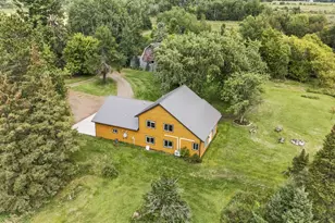 3331 Sunset St, Hinckley, MN 55037 - Photo 4