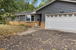 6213 Chowen Ave N, Brooklyn Center, MN 55429 - Photo 2
