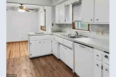 6213 Chowen Avenue N, Brooklyn Center, MN 55429 - Photo 12