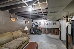 810 Hanson Rd, La Crosse, WI 54603 - Photo 16