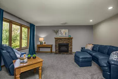 8610 Valley View Court, Chanhassen, MN 55317 - Photo 18