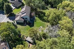 8610 Valley View Ct, Chanhassen, MN 55317 - Photo 62