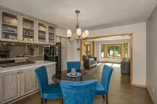 8610 Valley View Ct, Chanhassen, MN 55317 - Photo 16