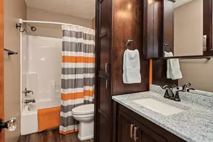 8610 Valley View Ct, Chanhassen, MN 55317 - Photo 34
