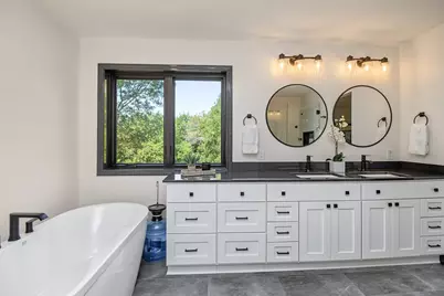 8610 Valley View Court, Chanhassen, MN 55317 - Photo 30