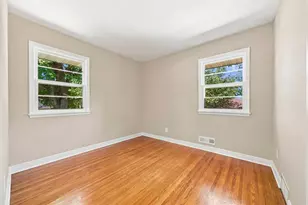 14925 Deerwood Dr, Burnsville, MN 55306 - Photo 10