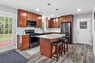 2439 53rd St E, Inver Grove Heights, MN 55076 - Photo 2