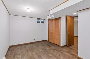 18910 Harrogate Dr, Eden Prairie, MN 55346 - Photo 26