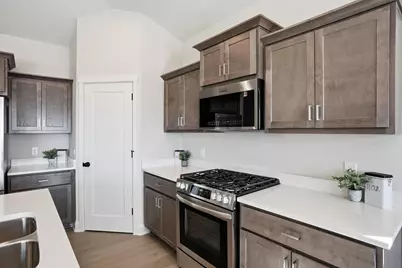 9653 Cedarwood Court, Inver Grove Heights, MN 55076 - Photo 8