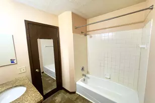 3235 Hamlet Dr, Woodbury, MN 55125 - Photo 24