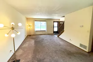 3235 Hamlet Dr, Woodbury, MN 55125 - Photo 6