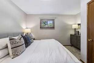 2301 Flag Ave S, Saint Louis Park, MN 55426 - Photo 16