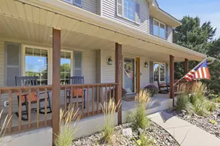 20365 Lake Ridge Dr, Prior Lake, MN 55372 - Photo 2