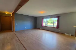 119 Reinhart Dr, Shell Lake, WI 54871 - Photo 8