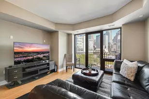 500 E Grant St, Minneapolis, MN 55404 - Photo 1