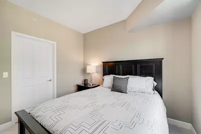 500 E Grant Street #709, Minneapolis, MN 55404 - Photo 14