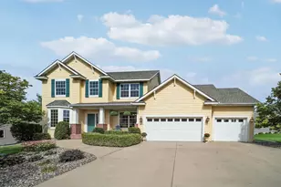 1470 River Shore Dr, Hastings, MN 55033 - Photo 2