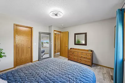 7249 32nd Avenue N, Crystal, MN 55427 - Photo 18