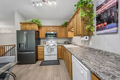 7249 32nd Avenue N, Crystal, MN 55427 - Photo 12