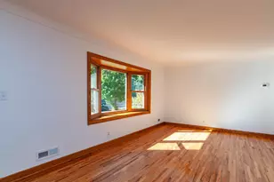 2025 Field Ave, Saint Paul, MN 55116 - Photo 14